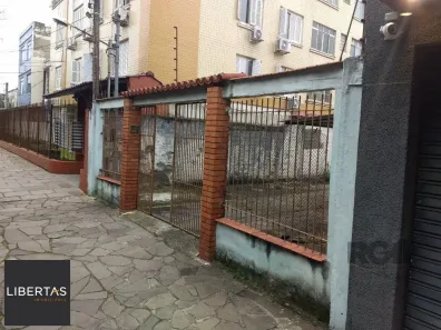 Lote/Terreno com 1 Quarto à venda, 217m² no Floresta, Porto Alegre