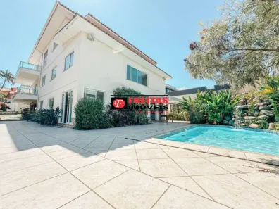 Casa com 5 Quartos para venda ou aluguel, 561m² no Camboinhas, Niterói