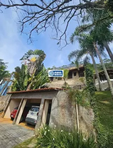 Casa de Condomínio com 4 Quartos à venda, 445m² no Engenho do Mato, Niterói