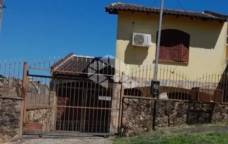Casa com 3 Quartos à venda, 205m² no Medianeira, Porto Alegre