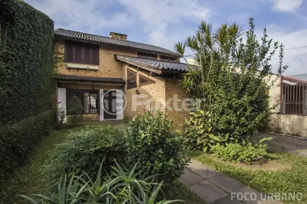 Casa com 3 Quartos à venda, 230m² no Camaquã, Porto Alegre