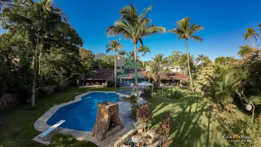 Casa com 5 Quartos à venda, 731m² no Domingas Dias, Ubatuba