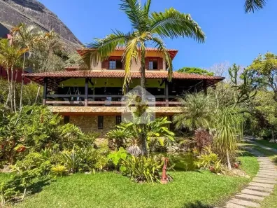 Casa com 4 Quartos à venda, 498m² no Samambaia, Petrópolis