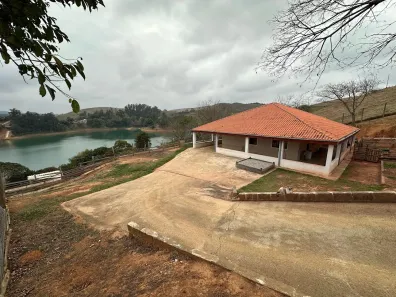 Fazenda/Sítio com 3 Quartos à venda, 200m² no Santana, São José dos Campos