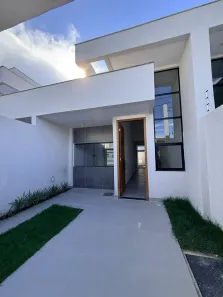 Casa com 2 Quartos à venda, 110m² no Lagoa, Macaé