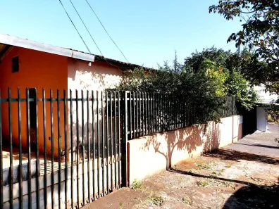 Casa com 2 Quartos à venda, 180m² no Novo Bandeirantes, Cambé