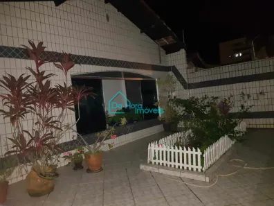 Casa com 5 Quartos à venda, 247m² no Centro, Mongaguá
