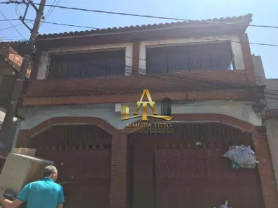 Casa com 2 Quartos à venda, 200m² no Jardim Carapicuíba, Carapicuíba