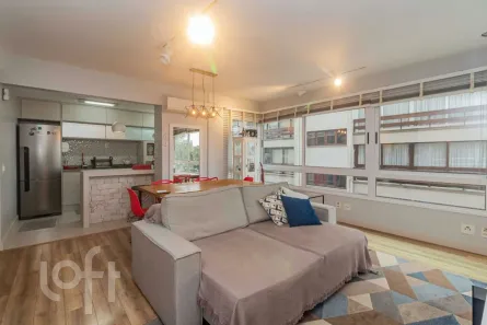 Apartamento com 2 Quartos à venda, 71m² no Jardim do Salso, Porto Alegre