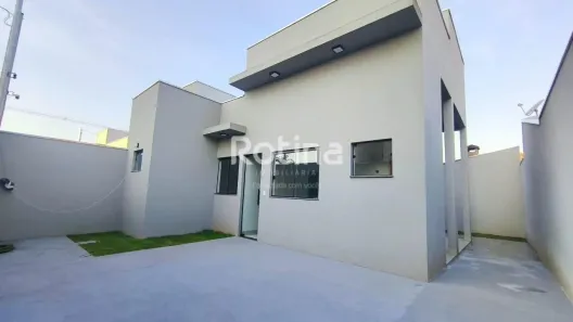 Casa com 2 Quartos à venda, 99m² no Jardim Holanda, Uberlândia