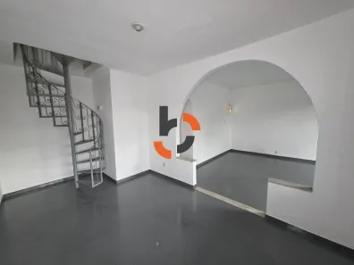 Casa de Condomínio com 3 Quartos para alugar, 225m² no Jardim Tropical, Nova Iguaçu