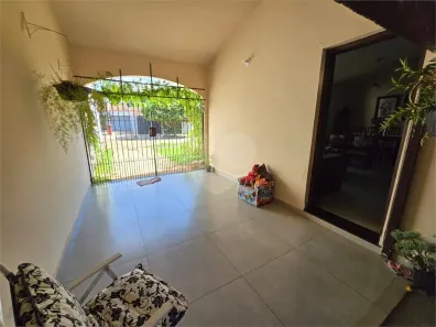 Casa com 3 Quartos à venda, 190m² no Cidade Jardim, Pirassununga