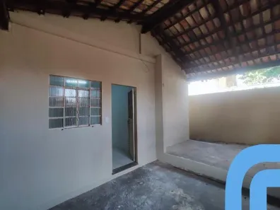Casa com 2 Quartos para alugar, 75m² no Setor Rio Formoso, Goiânia
