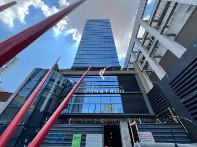 Sala Comercial para alugar, 628m² no Cambuí, Campinas