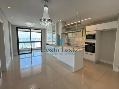 Apartamento com 3 Quartos para alugar, 101m² no Agronômica, Florianópolis