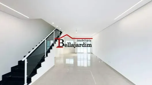 Sobrado com 3 Quartos à venda, 210m² no Vila Helena, Santo André