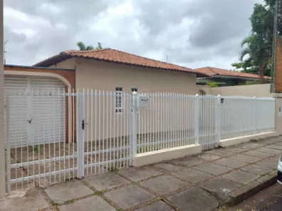 com 3 Quartos para alugar, 194m² no Jardim Primavera, Araraquara