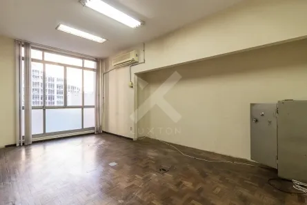 Sala Comercial para alugar, 740m² no Centro Histórico, Porto Alegre