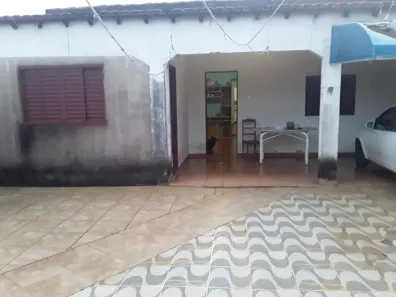 Casa com 3 Quartos à venda, 138m² no Custódio Pereira, Uberlândia