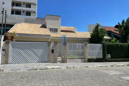 Casa com 6 Quartos à venda, 350m² no Dom Bosco, Itajaí