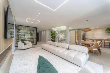 Casa de Condomínio com 4 Quartos à venda, 388m² no Praia do Estaleiro, Balneário Camboriú