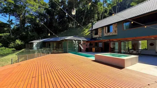 Casa com 5 Quartos à venda, 2897m² no Pedro do Rio, Petrópolis