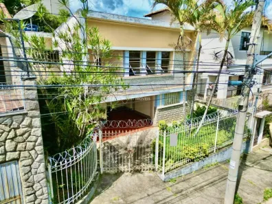 Casa com 5 Quartos à venda, 225m² no Bairu, Juiz de Fora