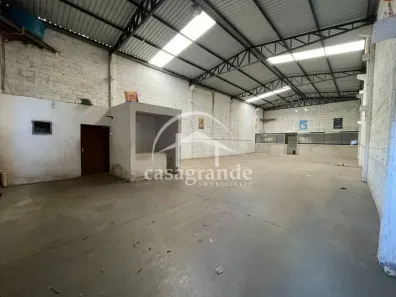 Galpão/Depósito/Armazém para alugar, 250m² no Aclimação, Uberlândia