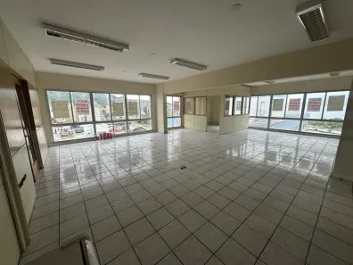 Sala Comercial para alugar, 92m² no Centro, Florianópolis