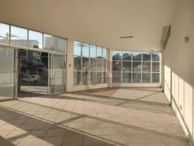 Prédio Comercial para alugar, 904m² no Butantã, São Paulo