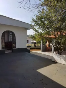 Fazenda/Sítio com 4 Quartos à venda, 300m² no Parque das Varinhas, Mogi das Cruzes