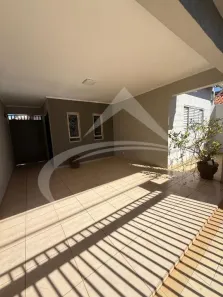 Casa com 3 Quartos para alugar, 127m² no Conjunto Habitacional Hilda Mandarino, Araçatuba