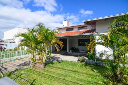 à venda, 220m² no Humaitá, Tubarão