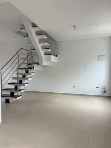 Casa de Condomínio com 2 Quartos para alugar, 100m² no Chácaras São José, São José dos Campos