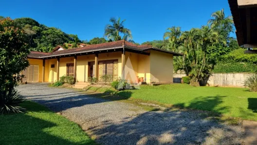 Casa com 3 Quartos à venda, 280m² no América, Joinville