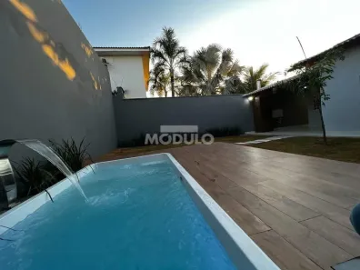 Casa com 3 Quartos à venda, 190m² no Osvaldo Rezende, Uberlândia