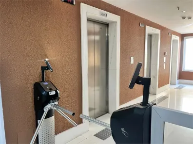Sala Comercial para venda ou aluguel, 42m² no Vila Mathias, Santos
