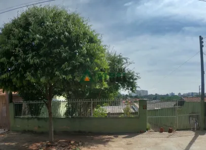 Casa com 2 Quartos à venda, 43m² no Califórnia, Londrina