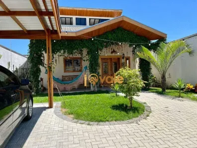 Casa com 3 Quartos à venda, 176m² no Loteamento Villa Branca, Jacareí