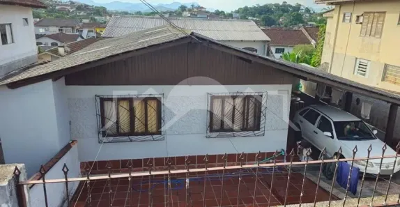 Casa com 6 Quartos à venda, 400m² no Floresta, Joinville