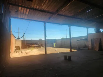 Lote/Terreno para alugar, 780m² no Marta Helena, Uberlândia