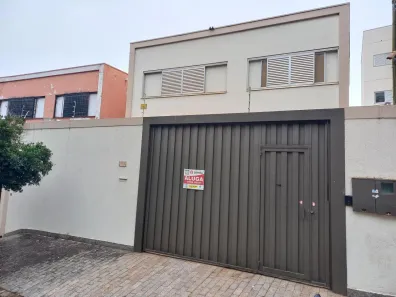 Sobrado com 3 Quartos para alugar, 186m² no Bosque, Presidente Prudente