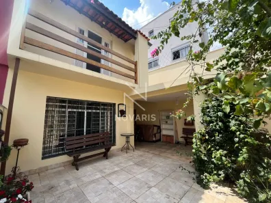 Casa com 4 Quartos à venda, 220m² no Santo Amaro, São Paulo