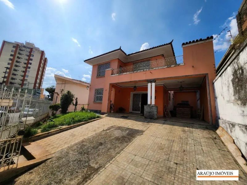Casa com 4 quartos — Carlos Prates, Belo Horizonte