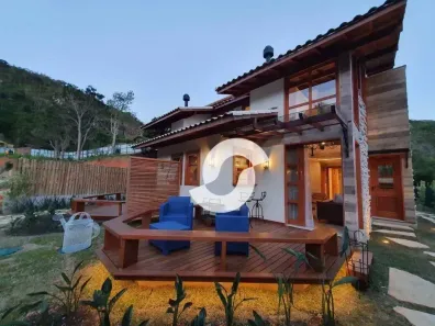 Casa com 3 Quartos à venda, 110m² no Itaipava, Petrópolis