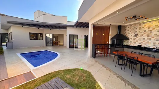 Casa de Condomínio com 3 Quartos à venda, 235m² no Via Castelli, Louveira