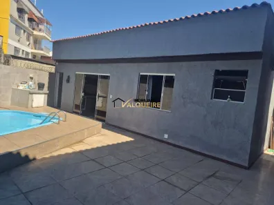 Casa com 3 Quartos à venda, 165m² no Vila Valqueire, Rio de Janeiro