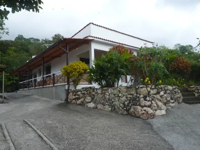 Casa com 2 Quartos à venda, 150m² no Rio do Ouro, São Gonçalo