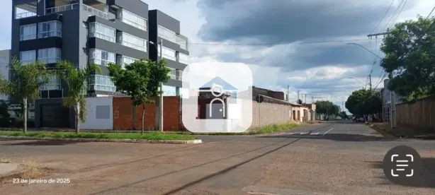 Lote/Terreno à venda, 450m² no Segismundo Pereira, Uberlândia