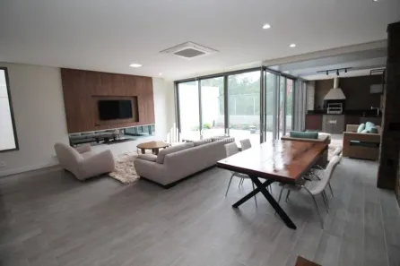 Casa de Condomínio com 3 Quartos para alugar, 200m² no Tamboré, Santana de Parnaíba